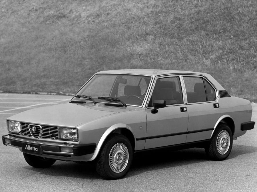  Alfa Romeo Alfetta 2.0i CEM (116) 1983 года  (фото 1 из 4)